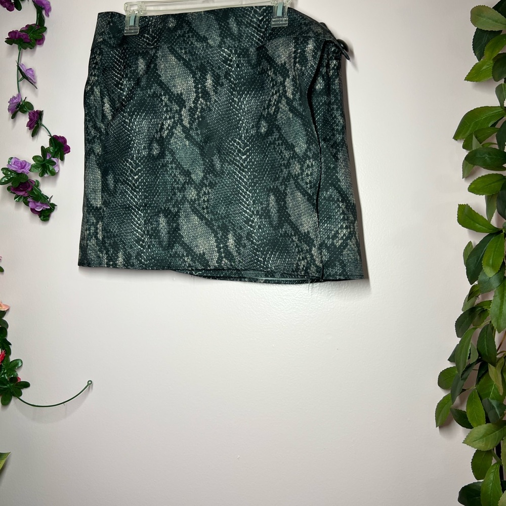 Snake print skirt